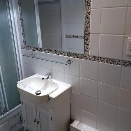 Appartement 2 Pieces Centre Ville Salon-de-Provence Extérieur photo