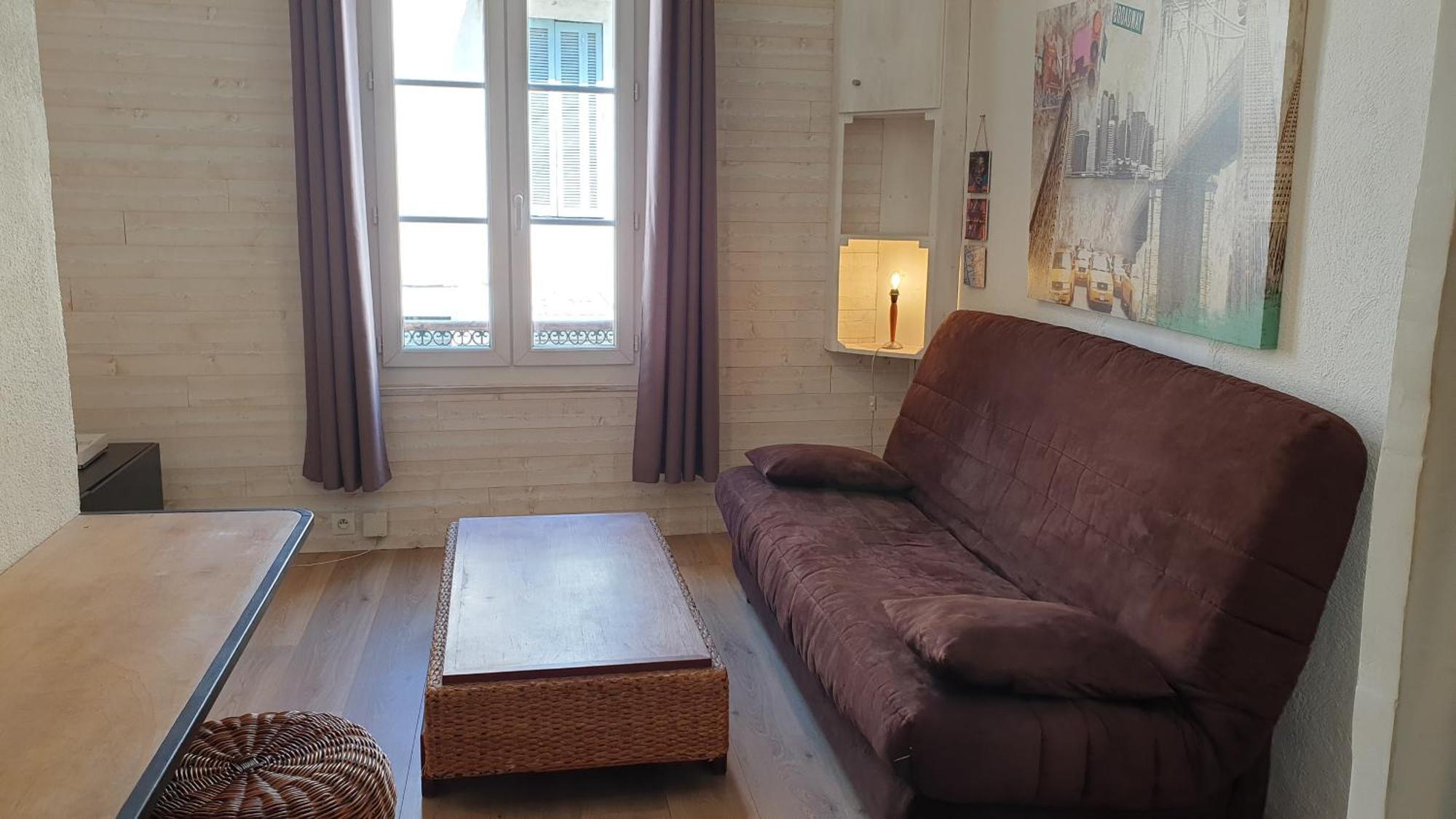 2 Pieces Centre Salon-de-Provence